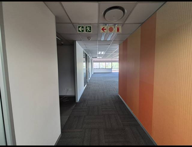 632M² OFFICE TO LET IN WOODMEAD